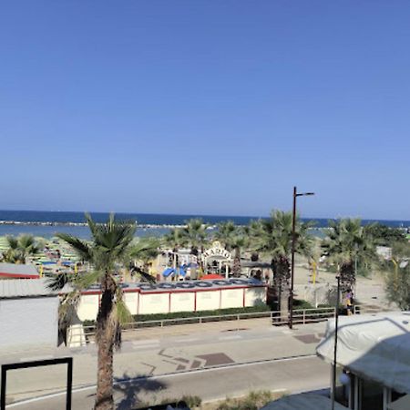 Hotel Bonaria Rimini Dış mekan fotoğraf