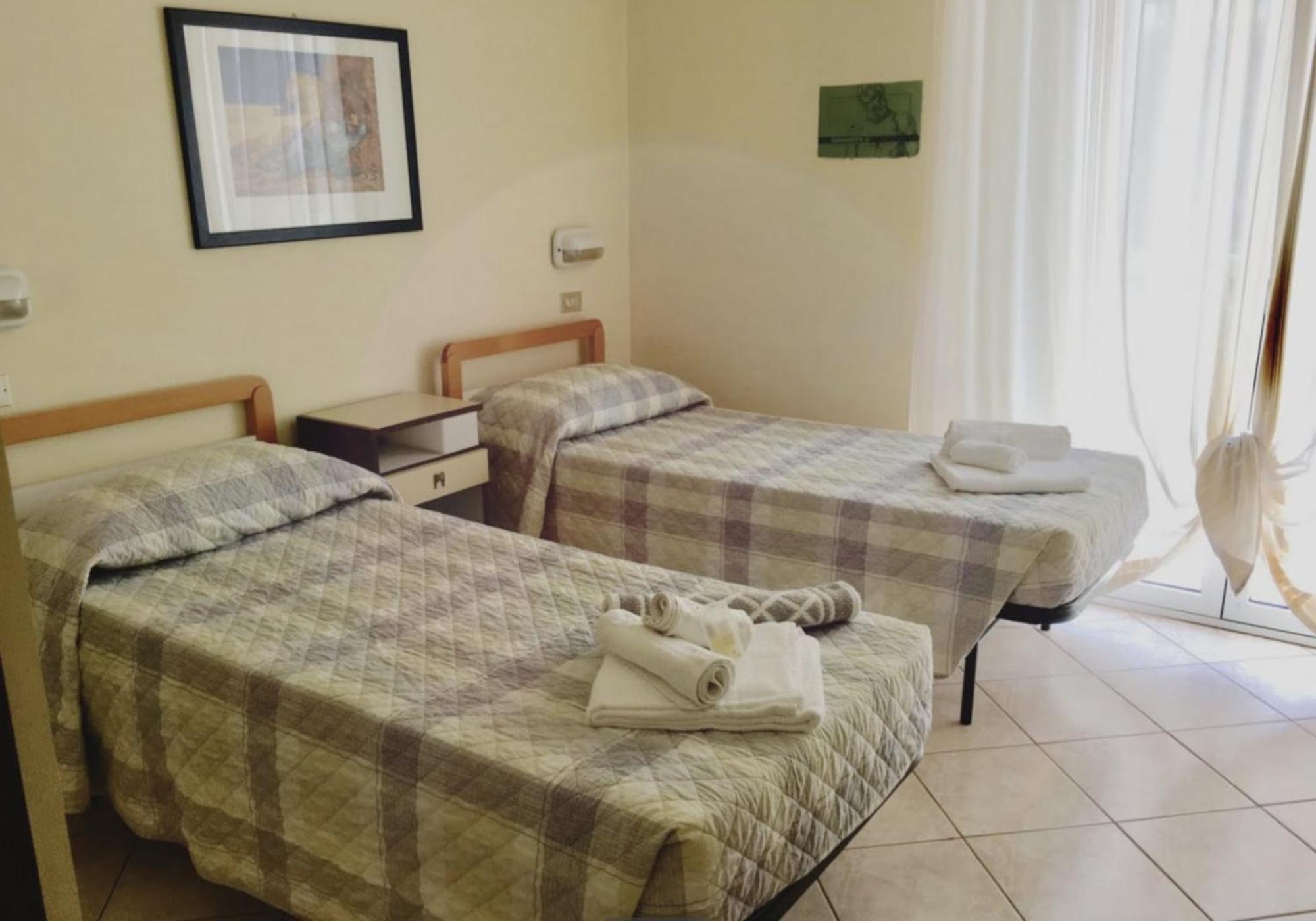 Hotel Bonaria Rimini Dış mekan fotoğraf