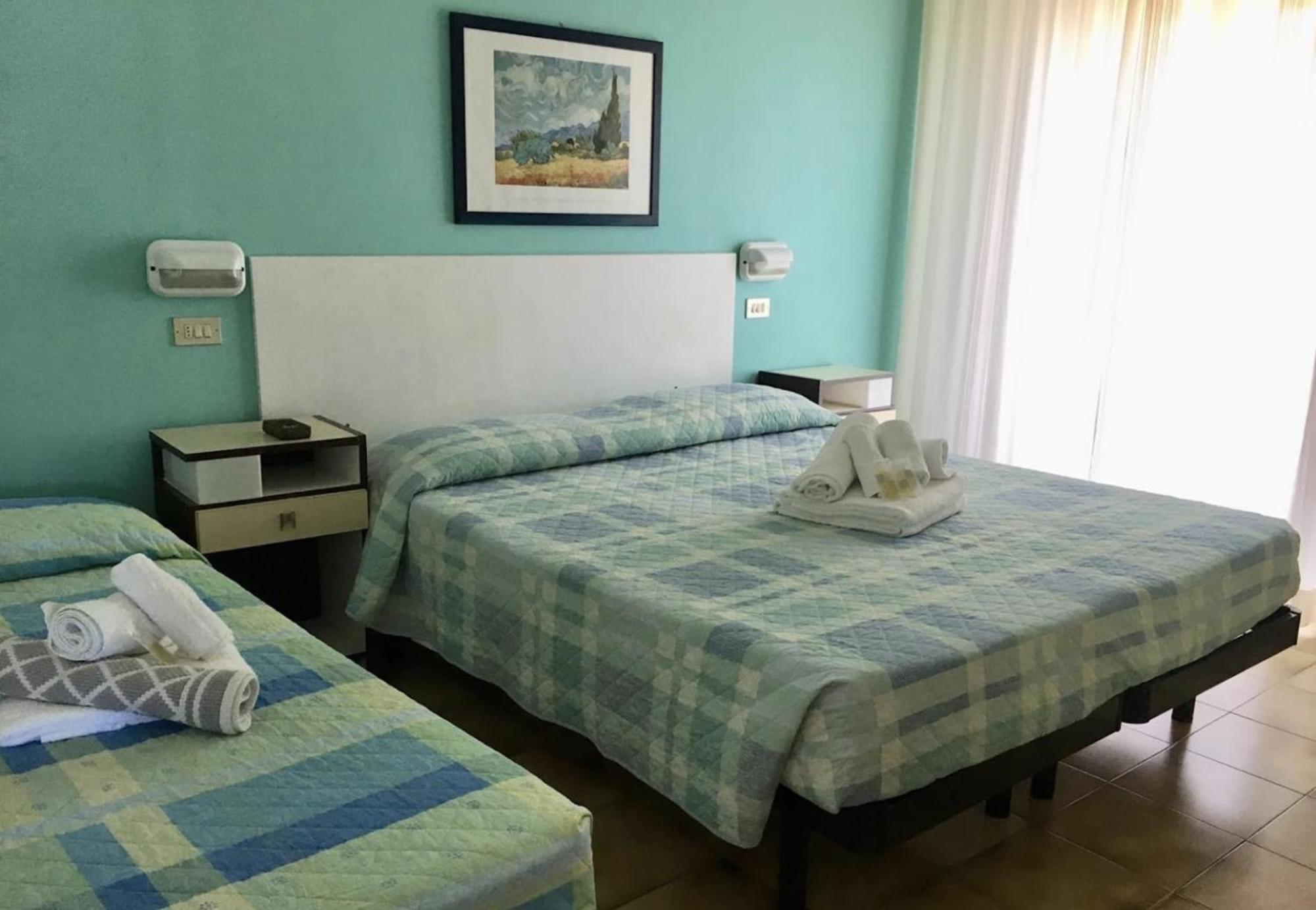 Hotel Bonaria Rimini Dış mekan fotoğraf